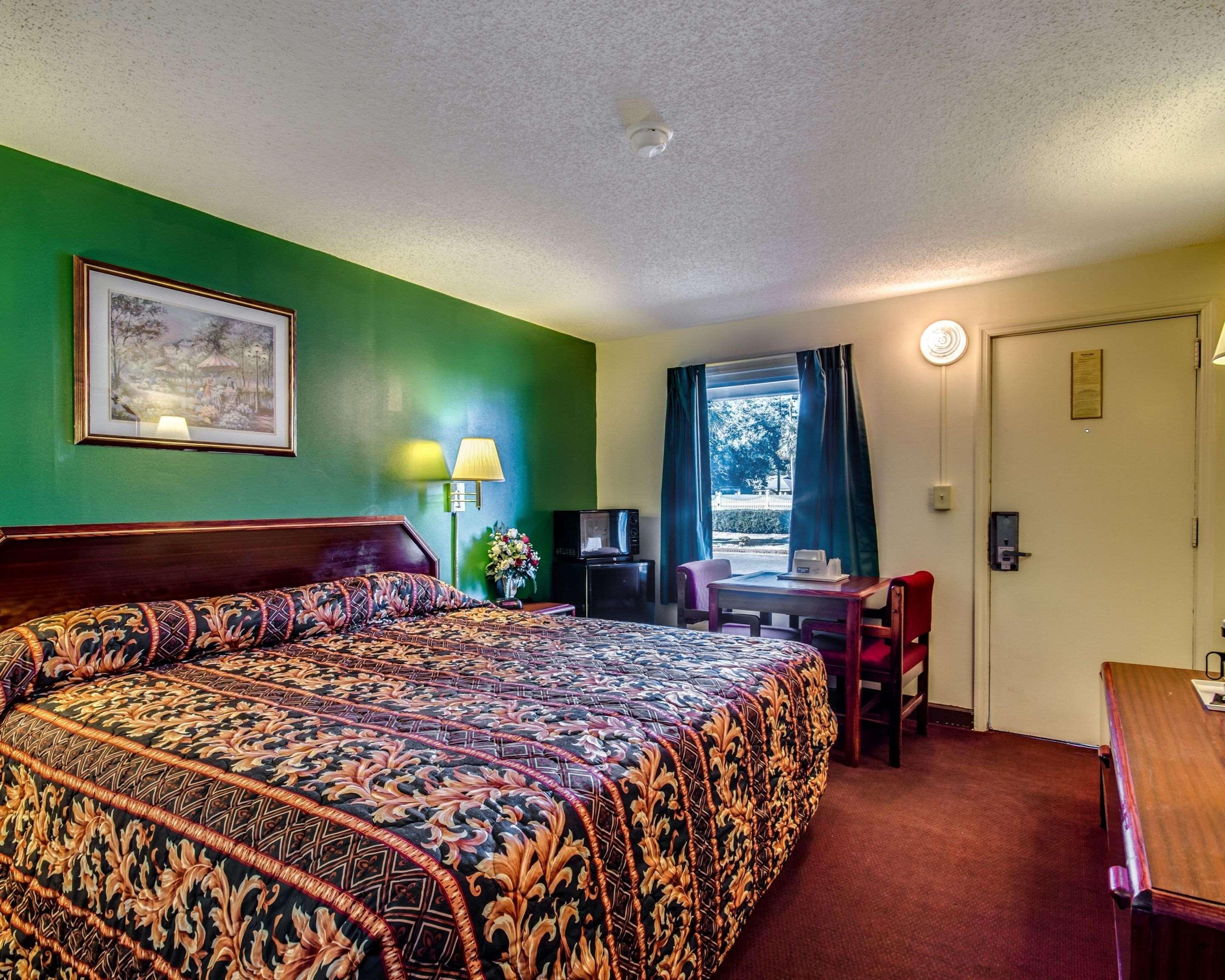 Econo Lodge Джорджтаун Екстериор снимка